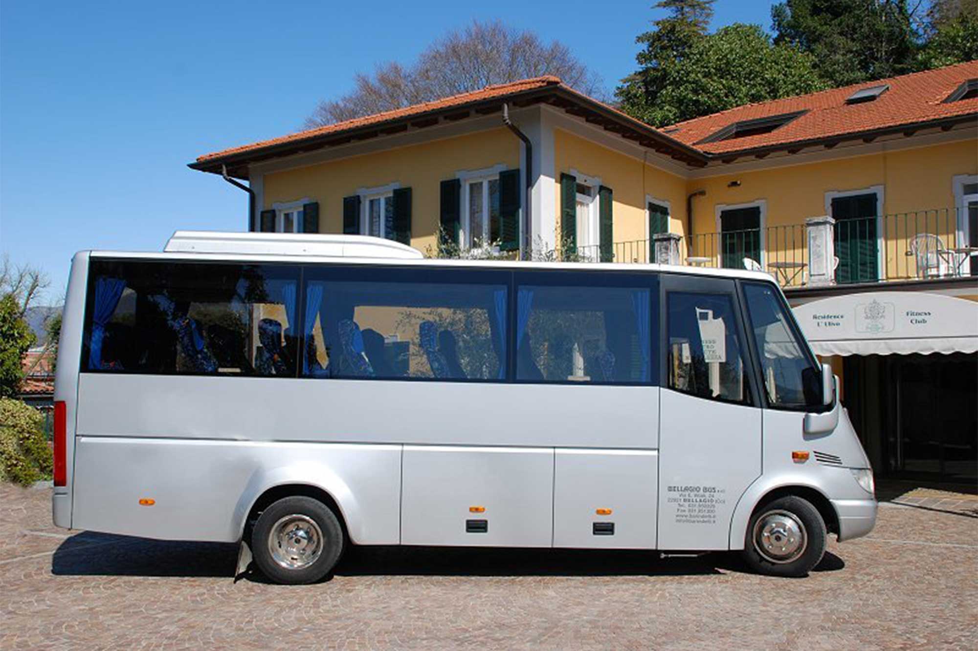 20 seater Bus